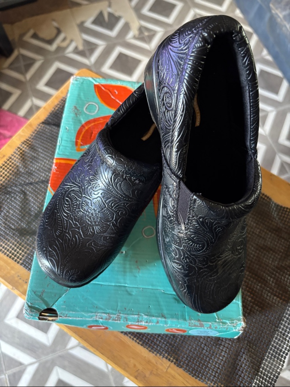 Yuu Black Tooled Shoe